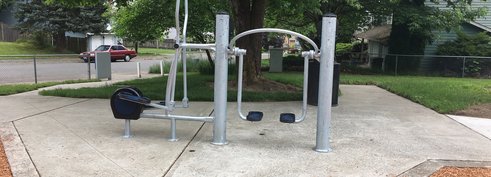 outdoor fitness equipment